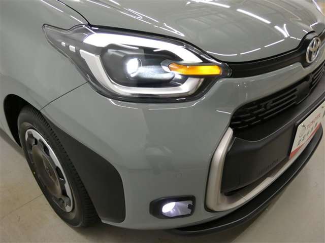 Toyota Sienta 9