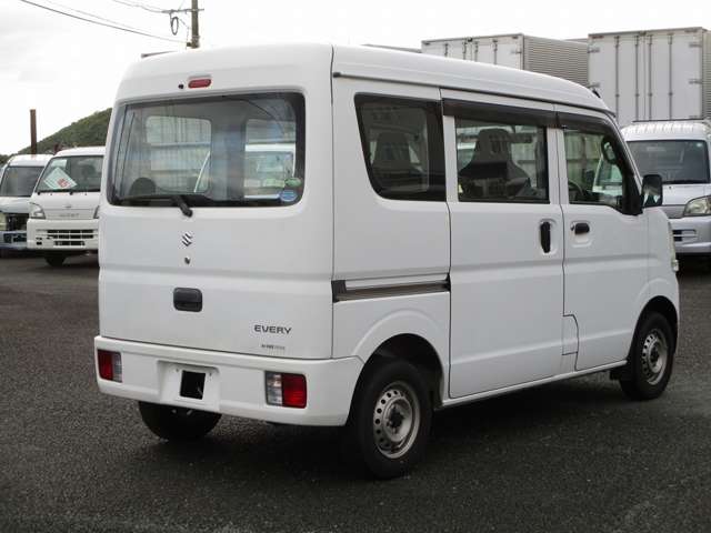Suzuki Every 2