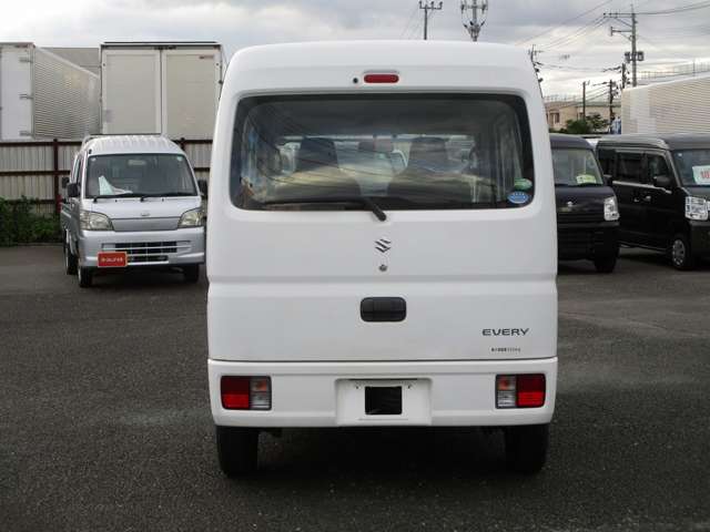 Suzuki Every 8