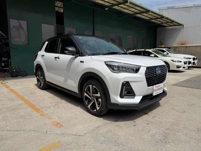 Daihatsu Rocky 3