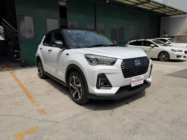 Daihatsu Rocky 4