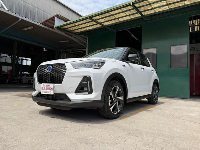 Daihatsu Rocky 9