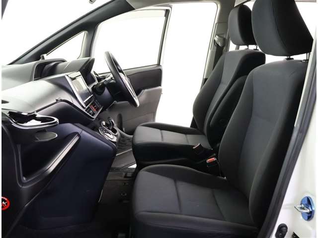 Toyota Noah 12