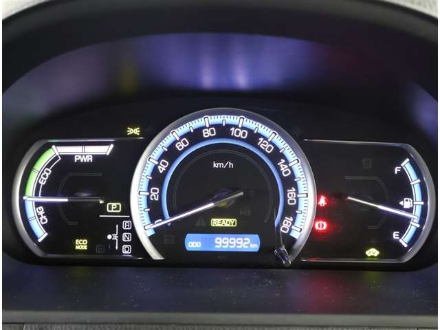 Toyota Noah 8