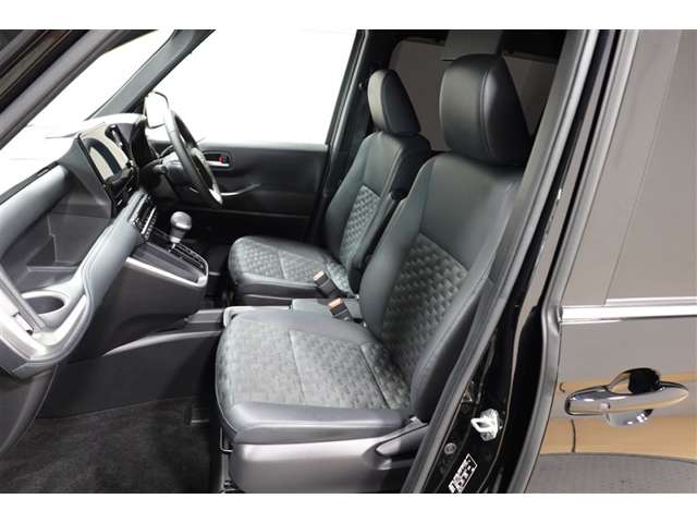 Toyota Voxy 6