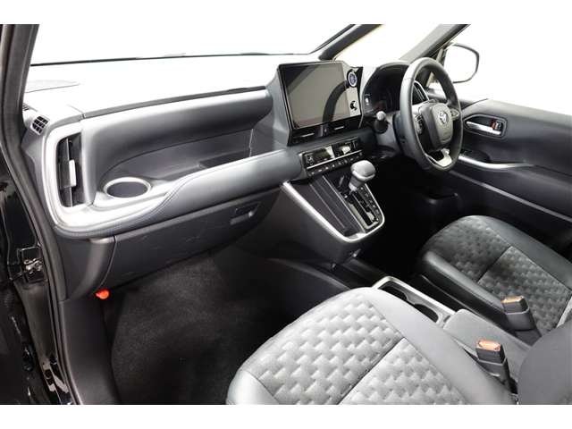 Toyota Voxy 10