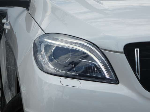 Mercedes-Benz MClass 3