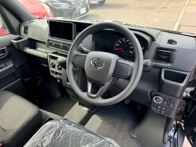 Daihatsu Hijet Deck Van 3