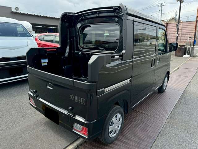 Daihatsu Hijet Deck Van 9