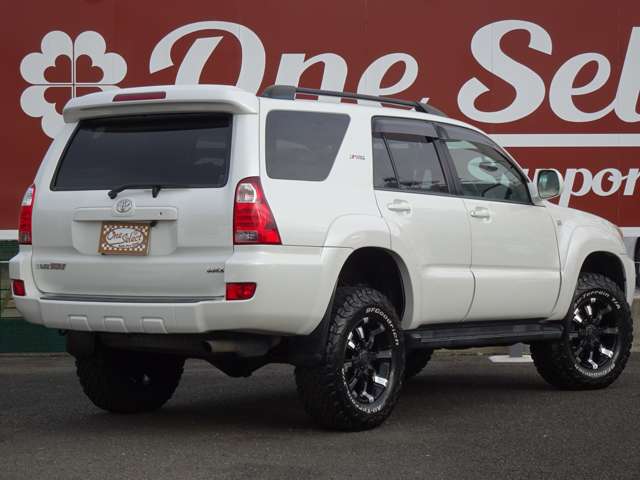 Toyota Hilux Surf 2
