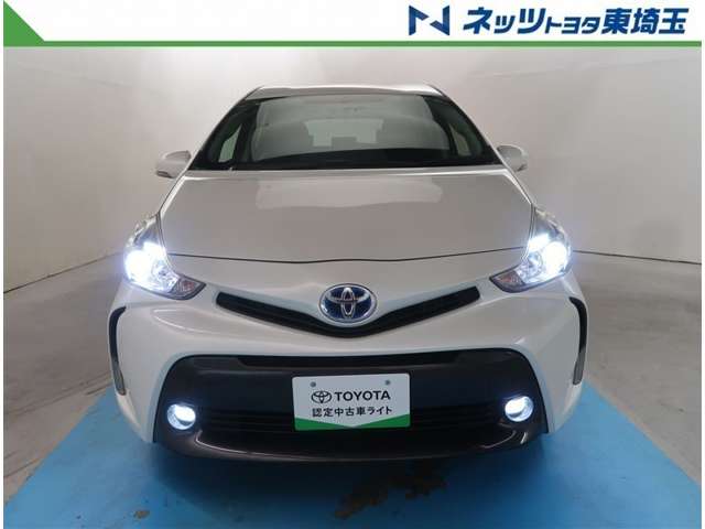 Toyota Prius α 5
