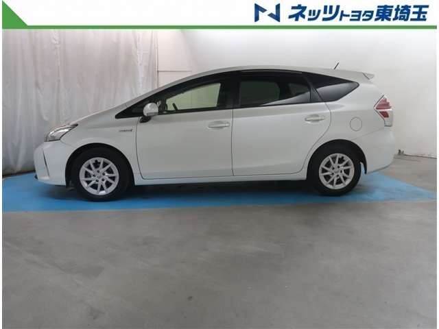 Toyota Prius α 6