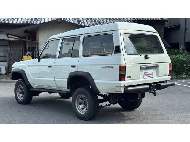 Toyota Land Cruiser 60 10