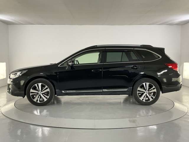 Subaru Legacy Outback 7