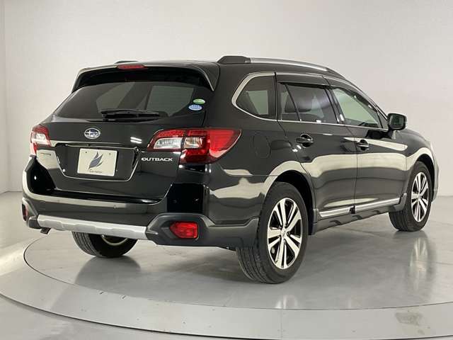 Subaru Legacy Outback 10