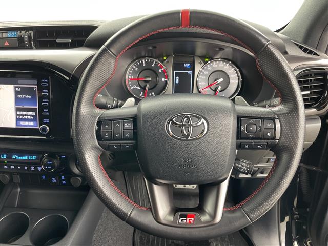 Toyota Hilux 11