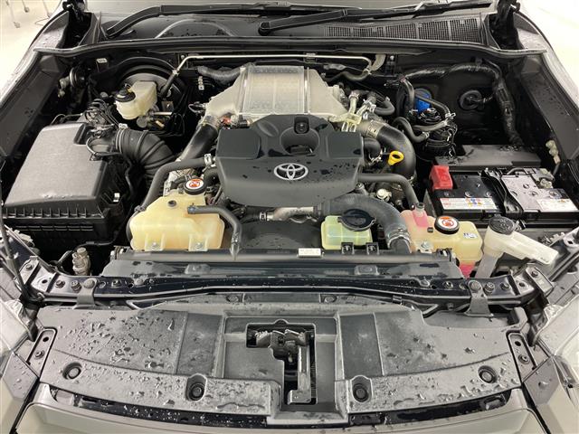 Toyota Hilux 7