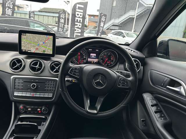 Mercedes-Benz GLA-Class 7