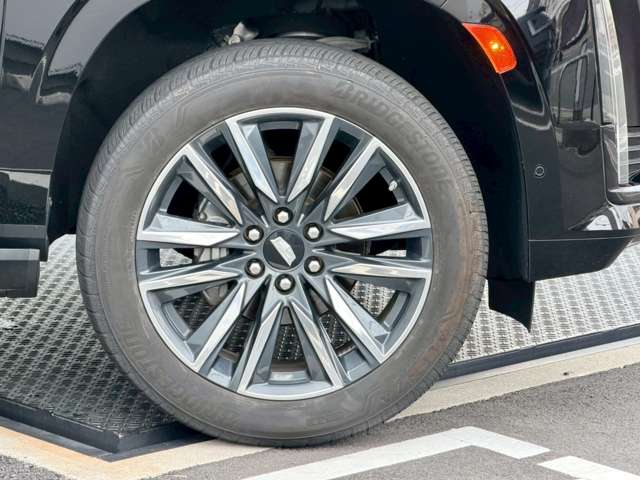 Cadillac エスカレード 4