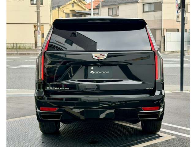 Cadillac エスカレード 8