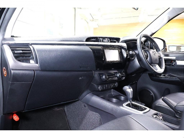 Toyota Hilux 3