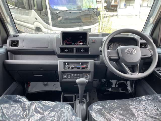 Toyota Pixis Truck 4