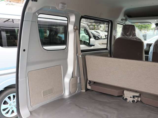 Nissan NV100 Clipper 6