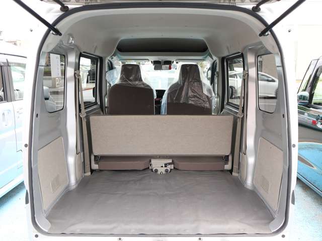 Nissan NV100 Clipper 9
