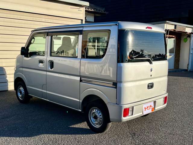 Suzuki Every 8
