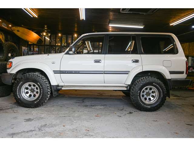 Toyota Land Cruiser 80 6