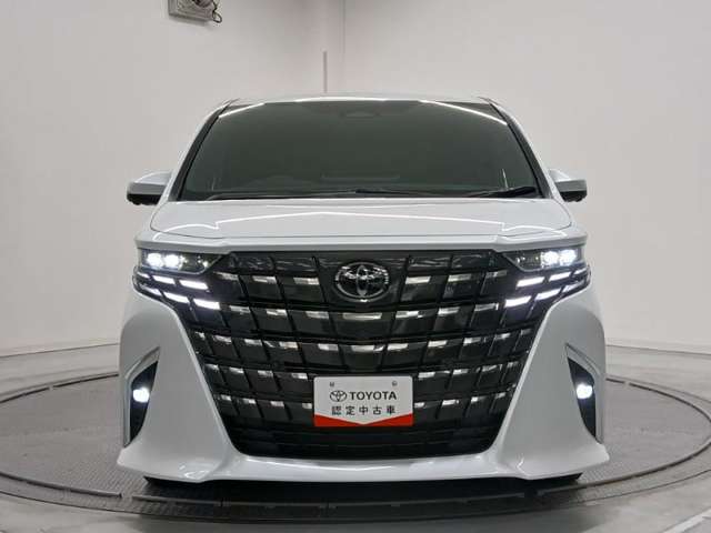 Toyota Alphard 2
