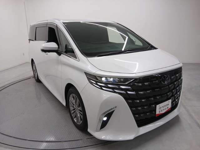 Toyota Alphard 3