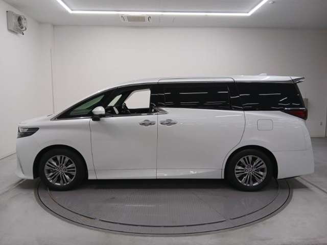 Toyota Alphard 8