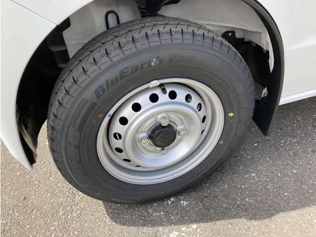 Suzuki Every 8