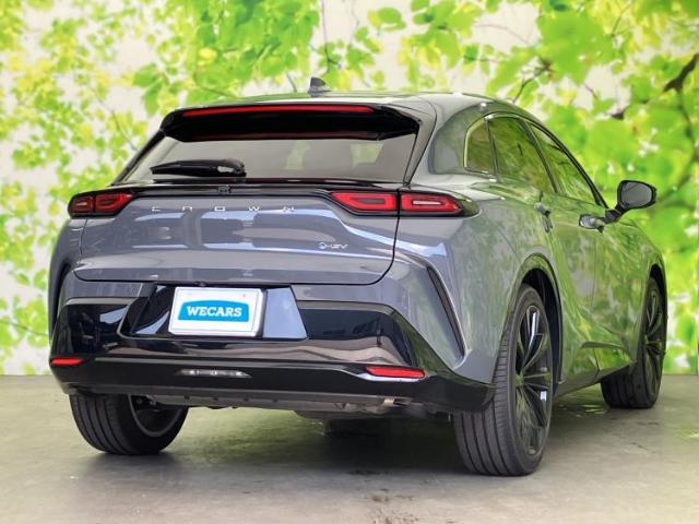 Toyota Crown Sport 6