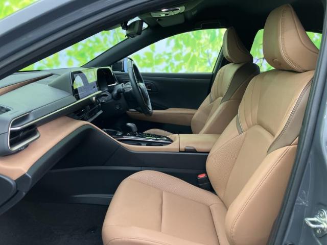Toyota Crown Sport 9