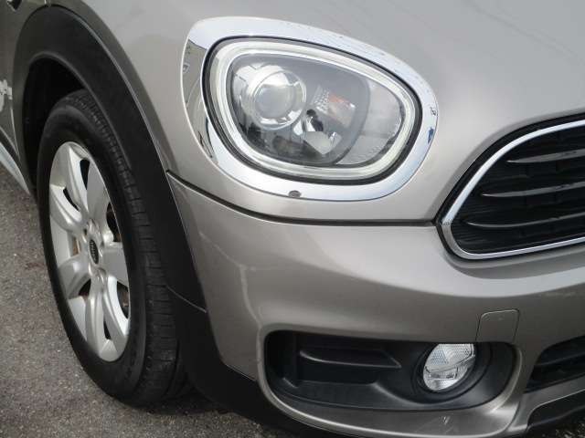 MINI Crossover 11