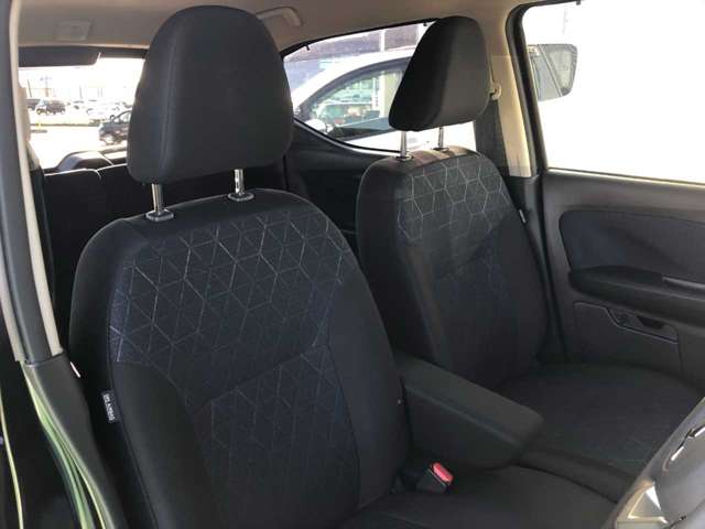 Mitsubishi eK X 12