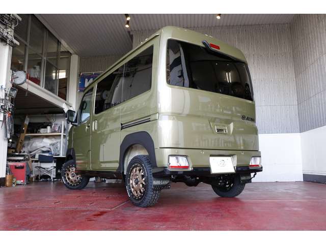 Daihatsu Atrai 7