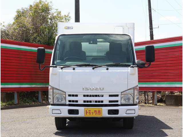 Isuzu Elf 6