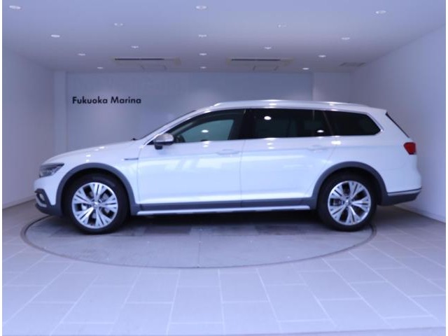 Volkswagen Passat Alltrack 8
