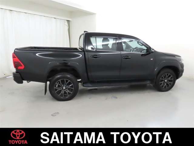 Toyota Hilux 9