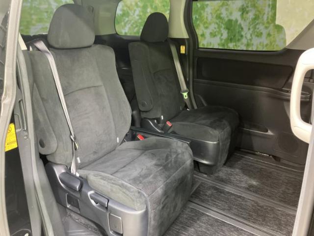 Toyota Vellfire 6