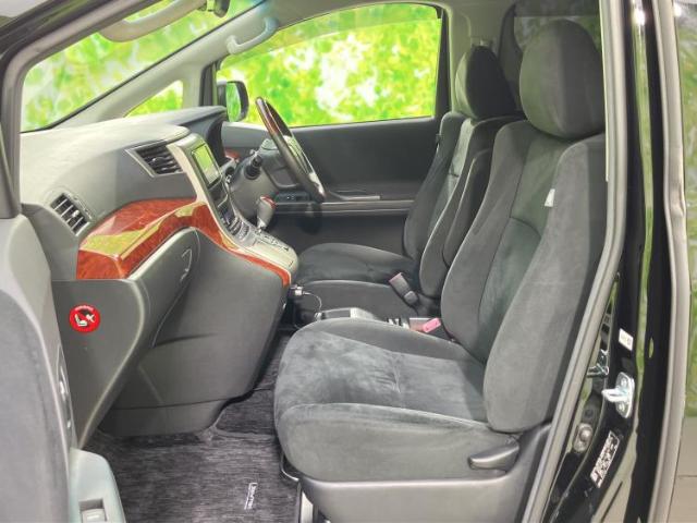 Toyota Vellfire 8