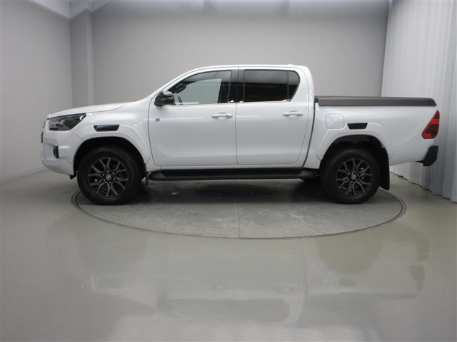Toyota Hilux 9
