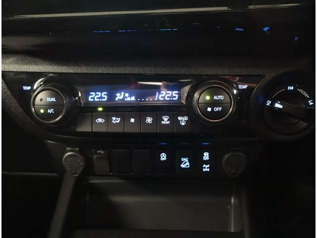 Toyota Hilux 12