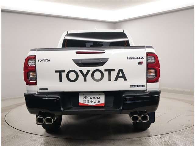 Toyota Hilux 4
