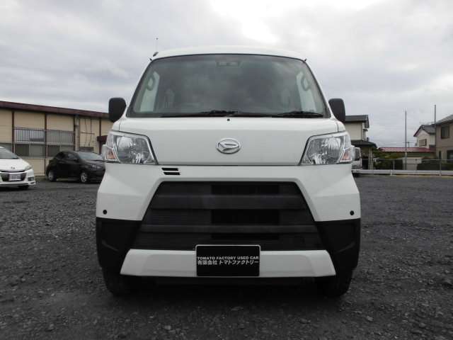 Daihatsu Hijet Cargo 2