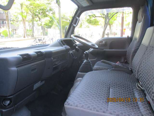 Isuzu Elf 3