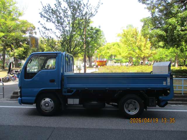 Isuzu Elf 7